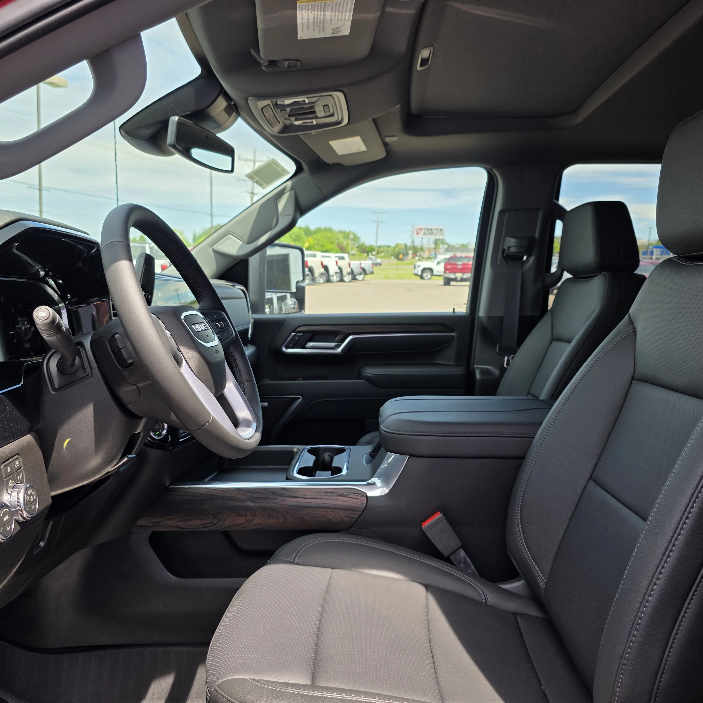 2026 GMC Sierra 3500HD SLT - Photo 8