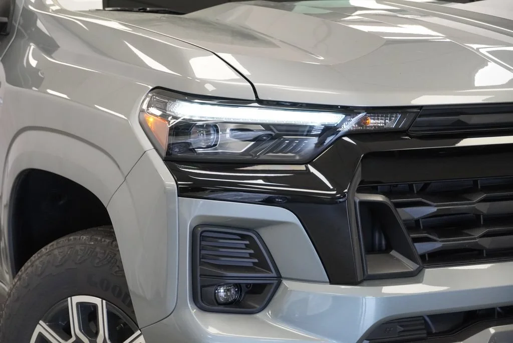 New 2026 Sterling Gray Metallic Chevrolet Z71 image 30