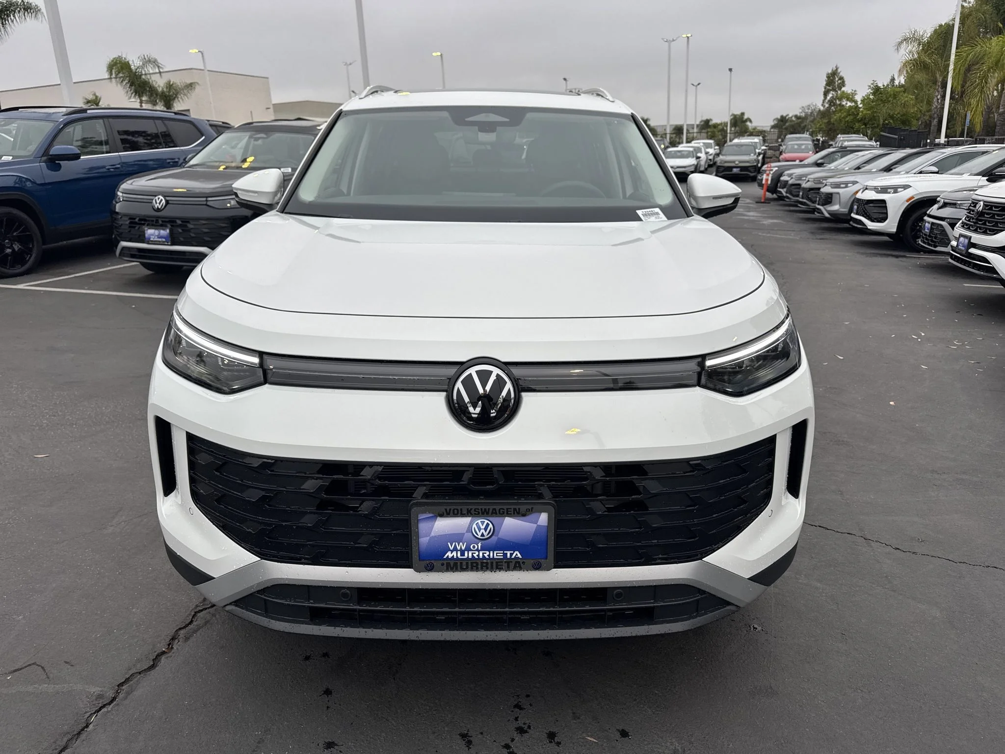 New 2026 Pure White Volkswagen SE image 3