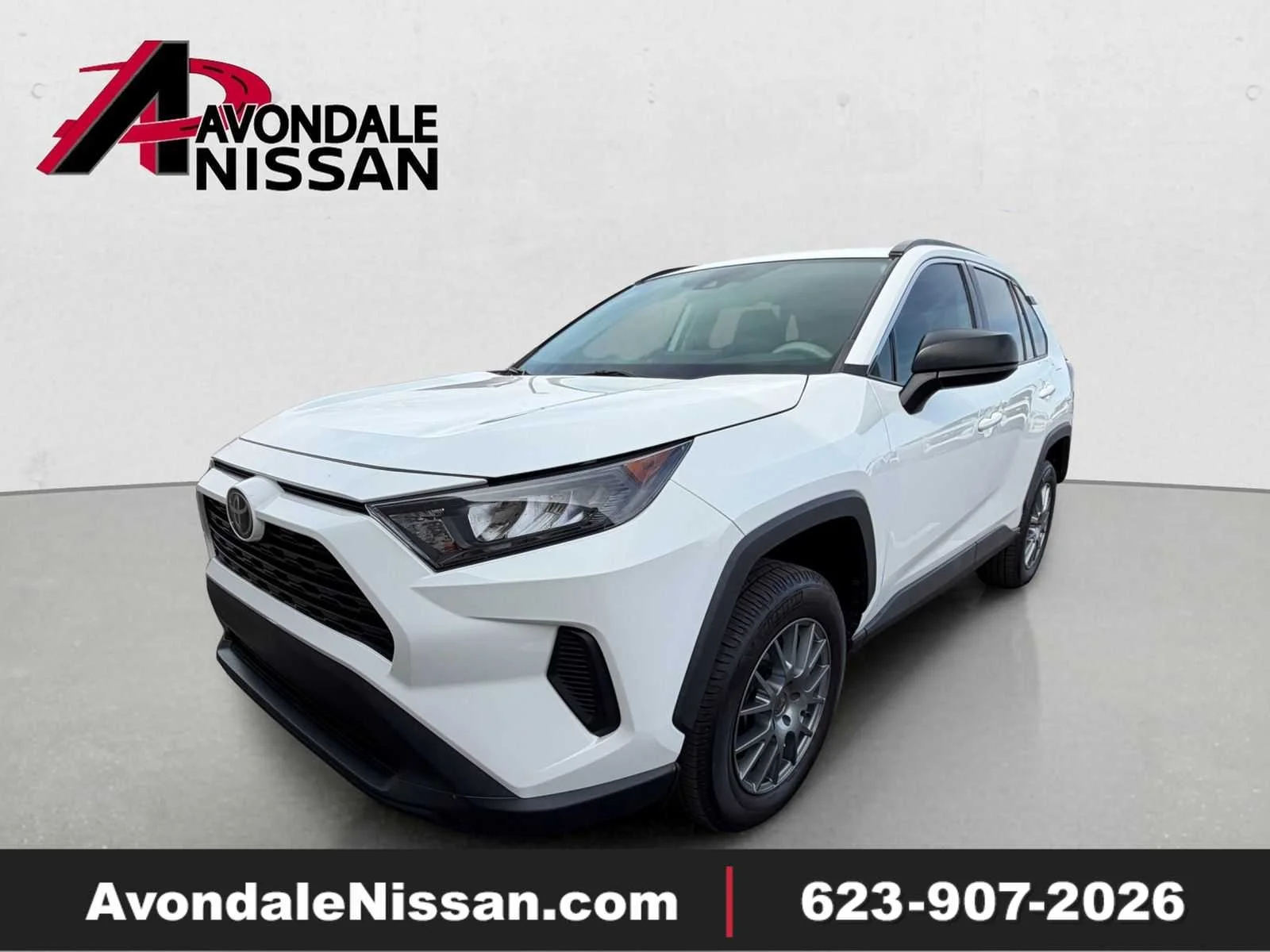 2021 Toyota RAV4 LE FWD's photo