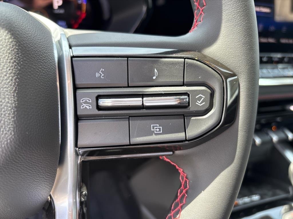 2026 Chevrolet Colorado Z71 - Photo 10