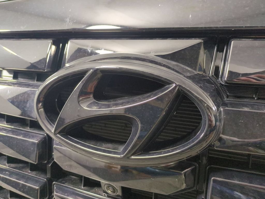 Used 2025 Black Hyundai Calligraphy Night Edition image 13