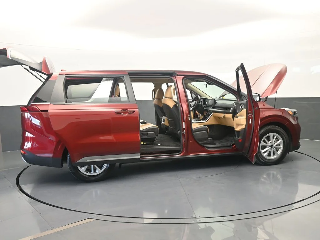 Used 2024 Flare Red Kia LX image 67