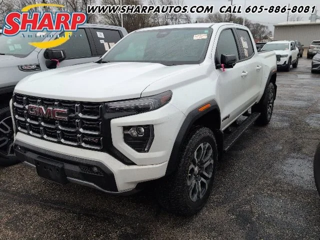2024 GMC Canyon AT4 4WD Crew Cab Short Box's photo