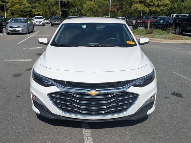 Used 2025 White Chevrolet LT image 8