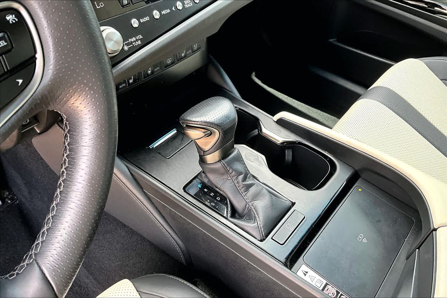 Used 2024 Cloudburst Gray Lexus F SPORT Handling image 17