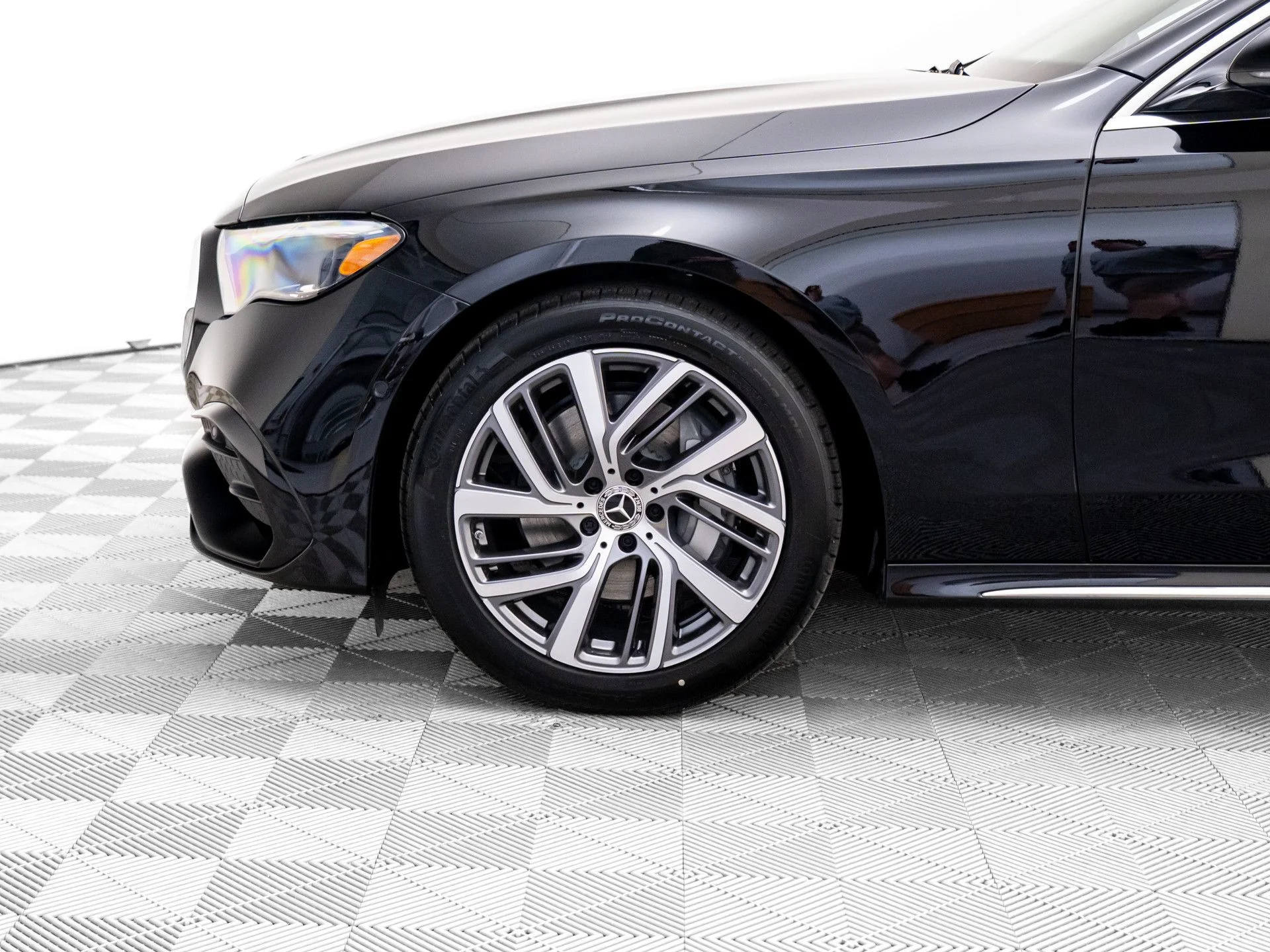 New 2026 Black Mercedes-Benz E 350 image 37