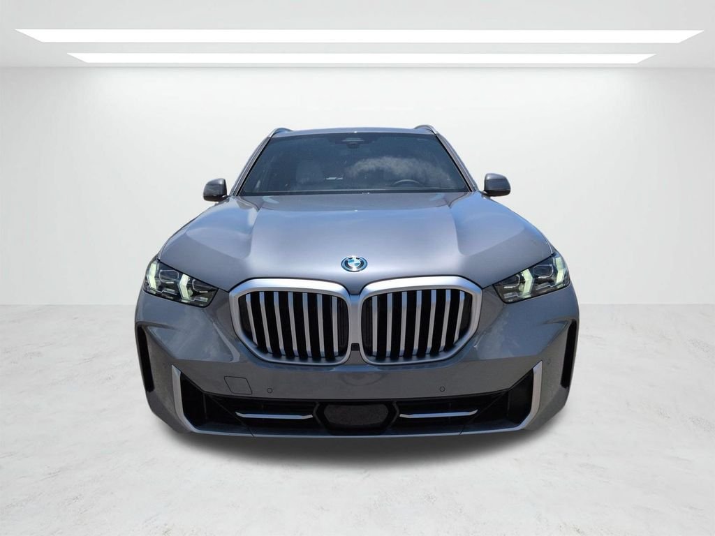 New 2026 Gray Metallic BMW xDrive50e image 9