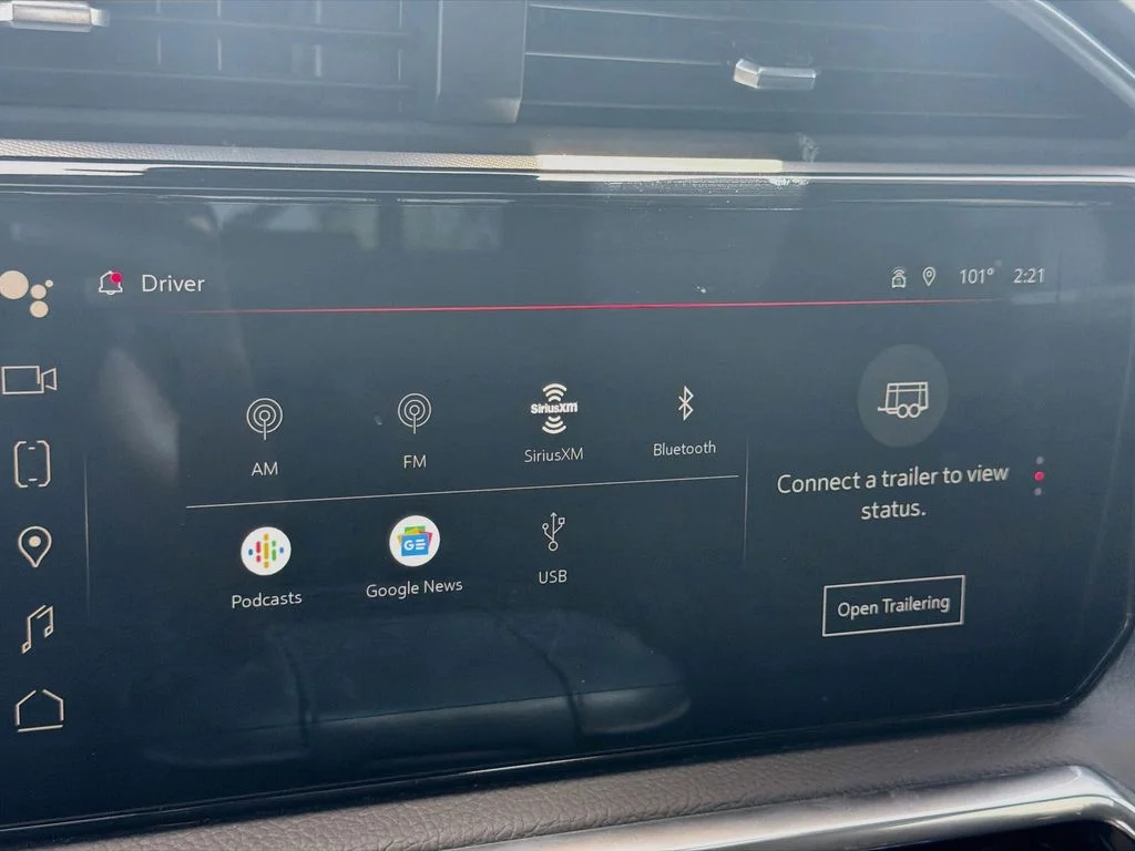 Used 2023 White GMC Denali image 15