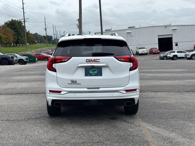 Certified Used 2018 SUMMIT WHITE GMC Denali image 4