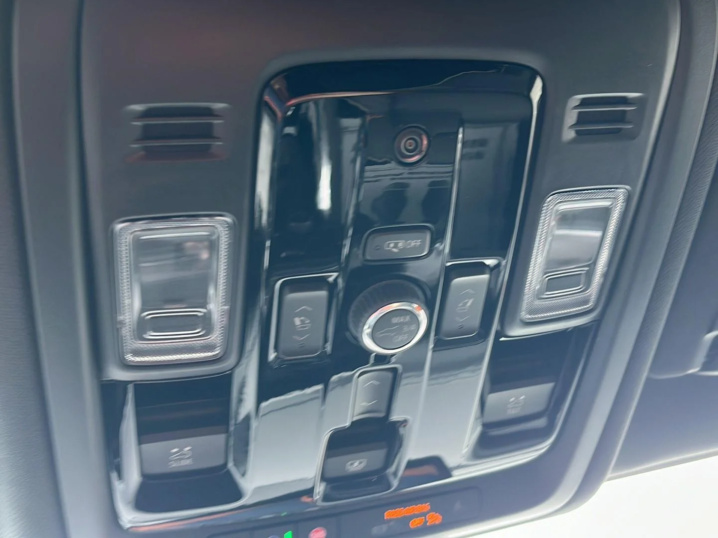 2026 Chevrolet Suburban Premier - Photo 19