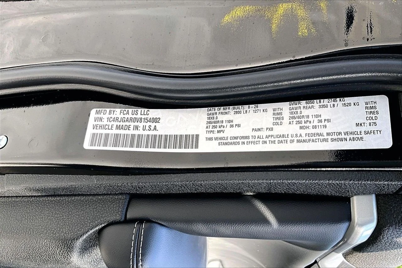 New 2027 High-Gloss Black Paint Jeep Laredo Altitude image 36