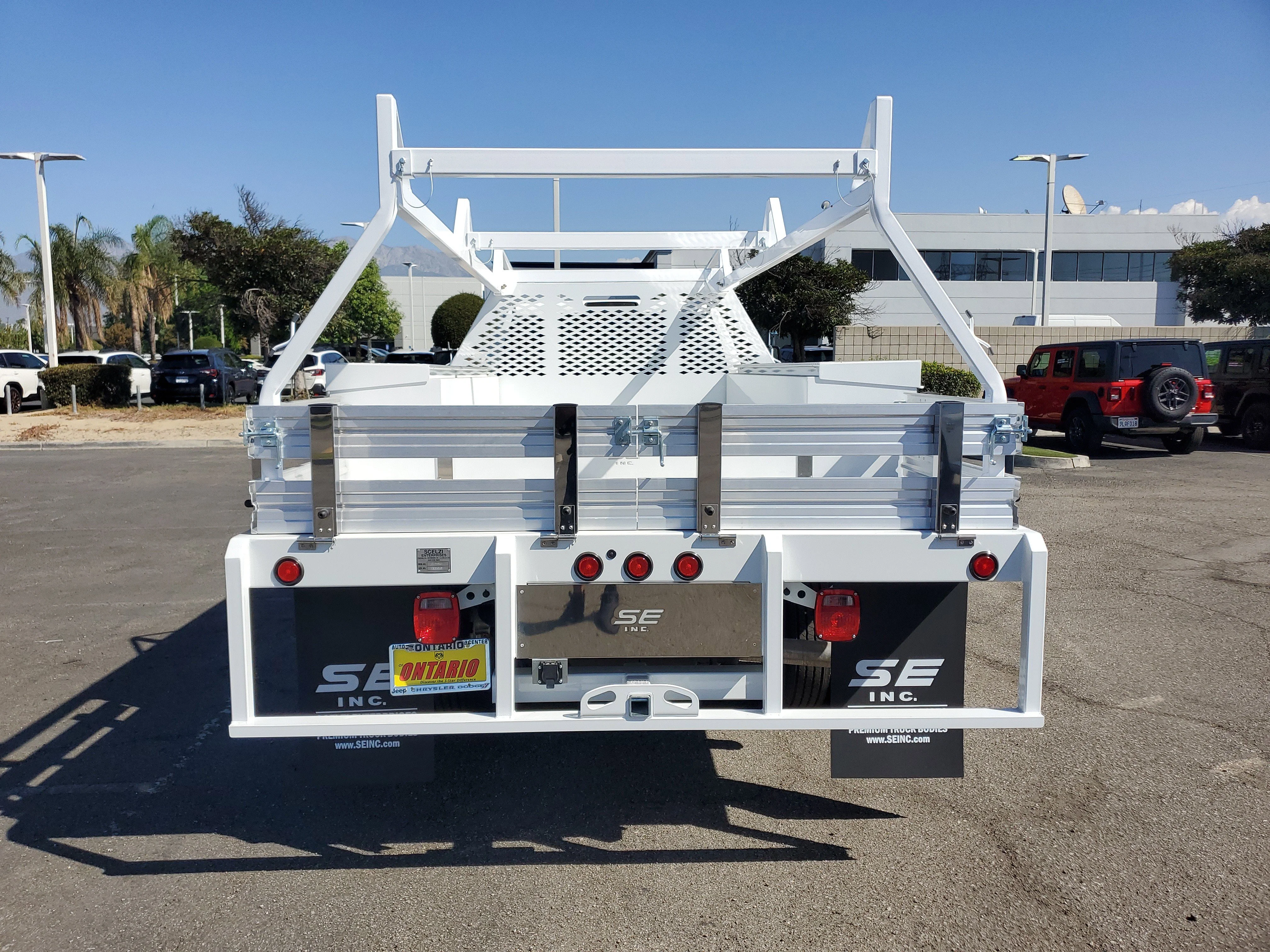 New 2026 Bright White Clear-Coat Exterior Paint RAM Tradesman image 4