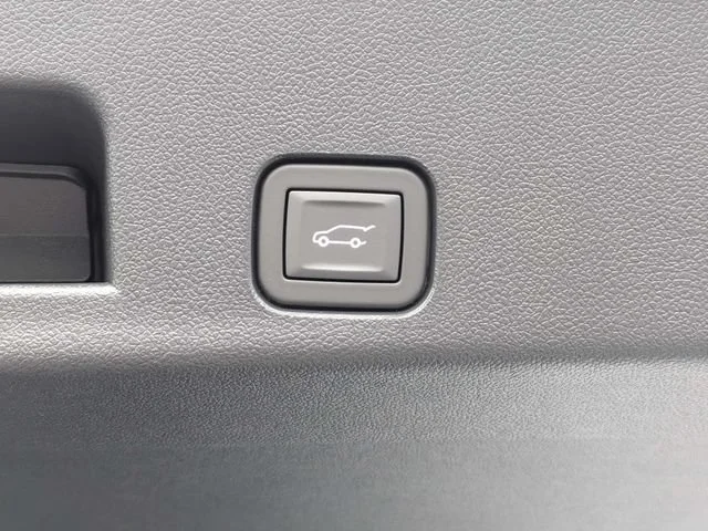 New 2026 Summit White Buick Preferred image 13