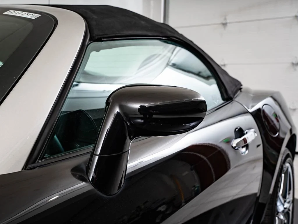 Used 2007 Black Onyx Saturn  image 16