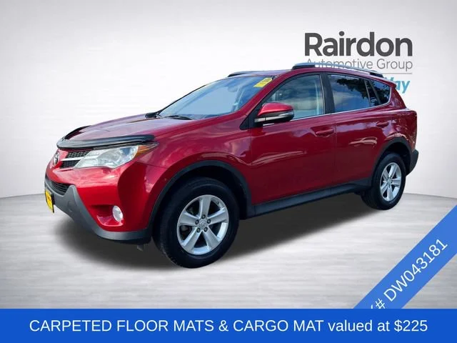 Used 2013 Barcelona Red Metallic Toyota XLE image 3