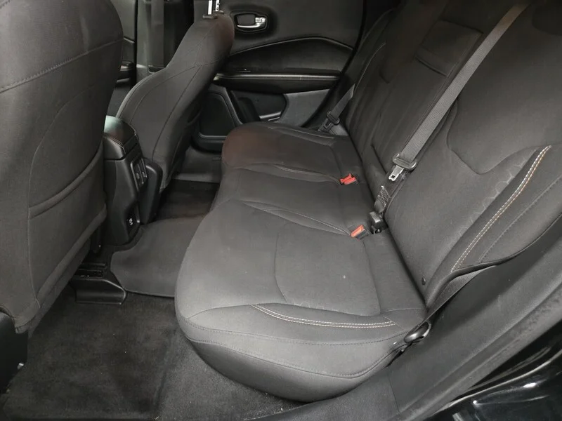 Used 2018 Diamond Black Crystal Pearlcoat Jeep Sport image 8