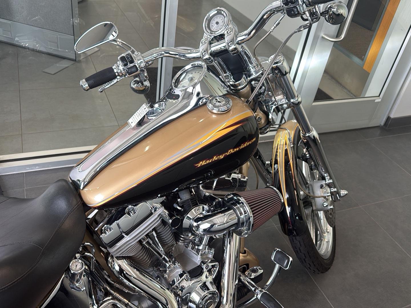 Used 2003 gold Harley Davidson Screaming Eagle image 7