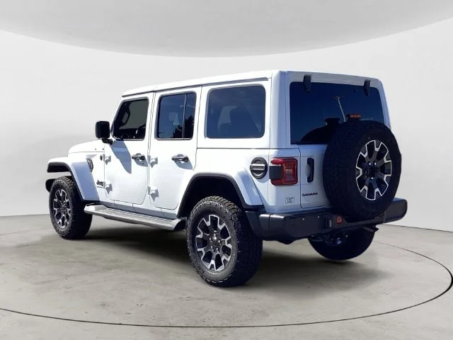 New 2027 Bright White Jeep 4-DOOR SAHARA image 3