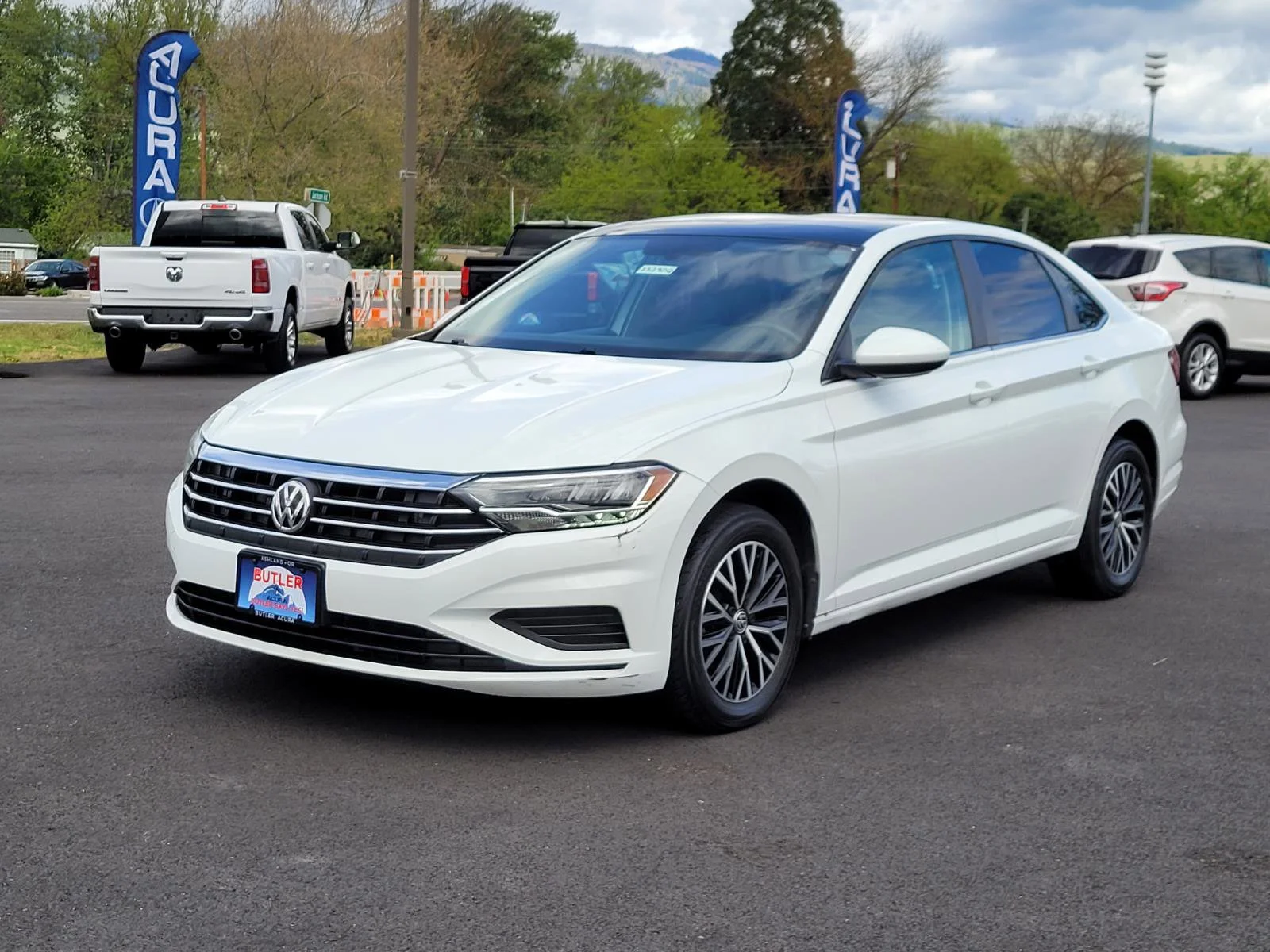 2021 Volkswagen Jetta 1.4T R-Line Auto SULEV's photo