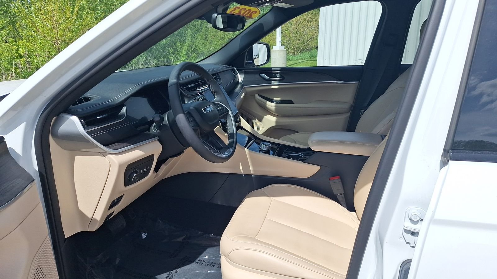 Certified Used 2023 White Jeep Limited image 11