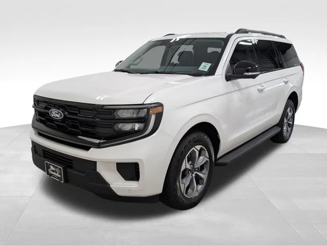 New 2027 Star White Metallic Tri-Coat Ford Active image 47