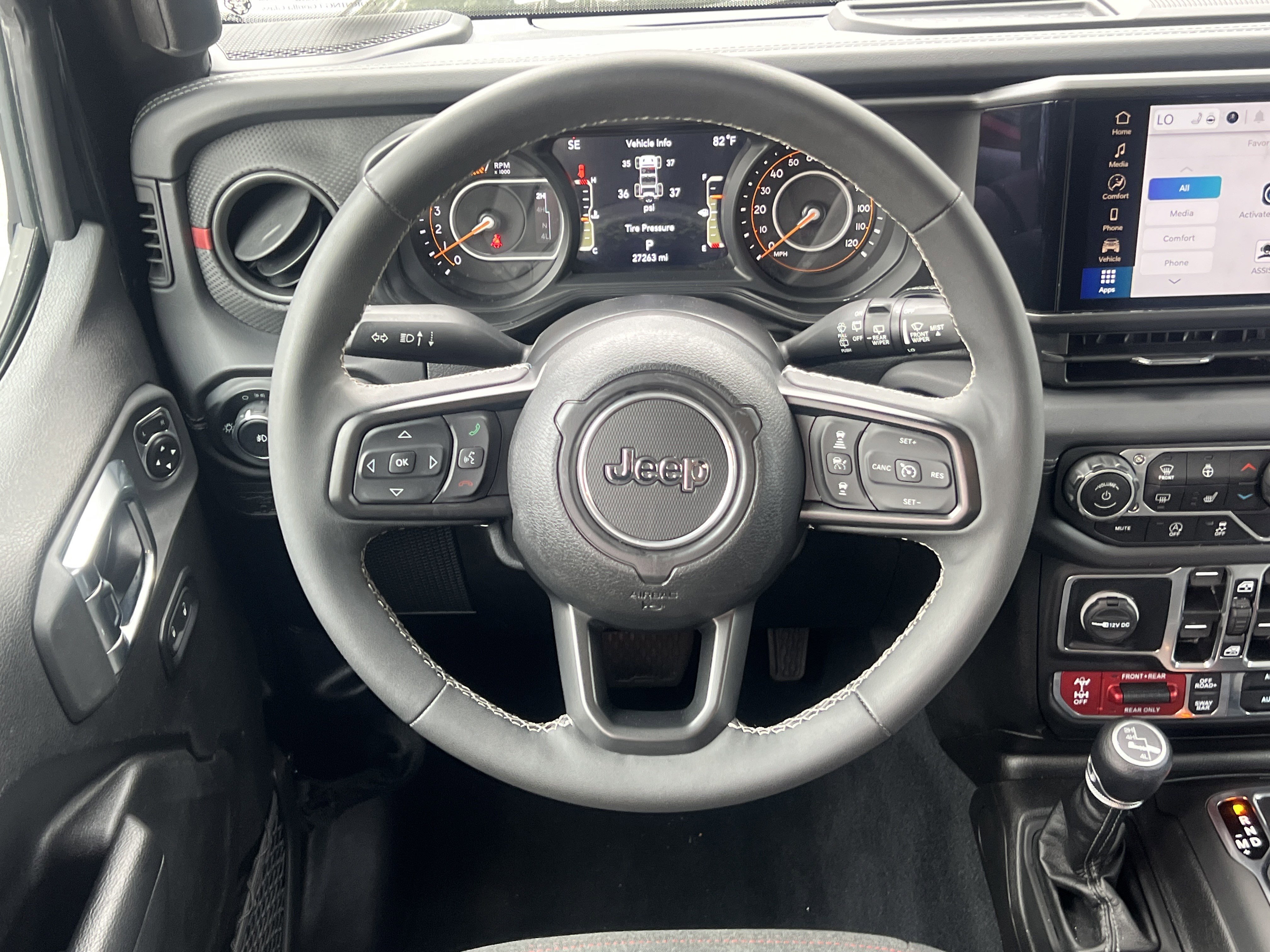 Used 2025 Black Clearcoat Jeep Rubicon image 29