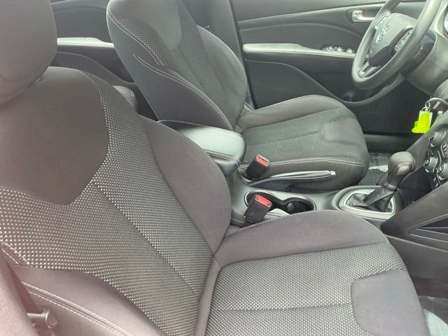 Used 2014 Red Dodge SXT image 30