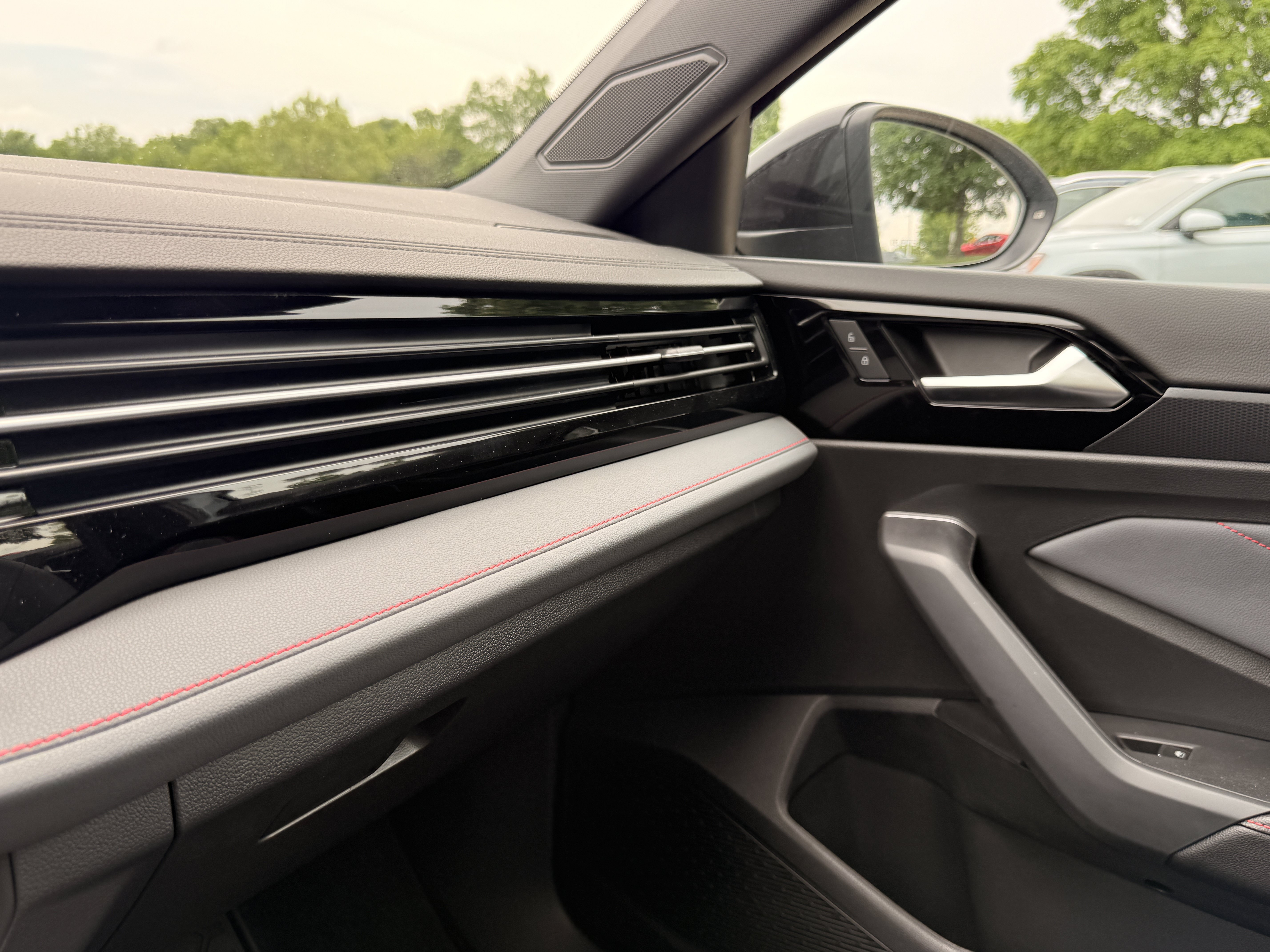 New 2026 Monument Gray W/Deep Black Roof Volkswagen Autobahn image 32