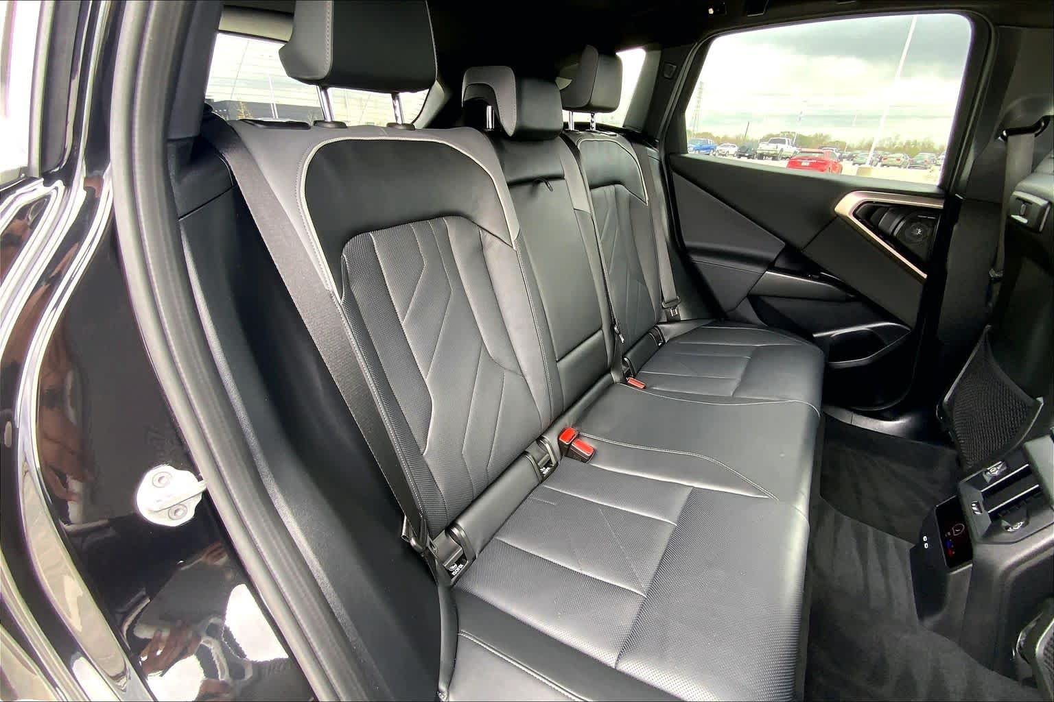 Used 2025 Black Sapphire Metallic BMW 30 xDrive image 17