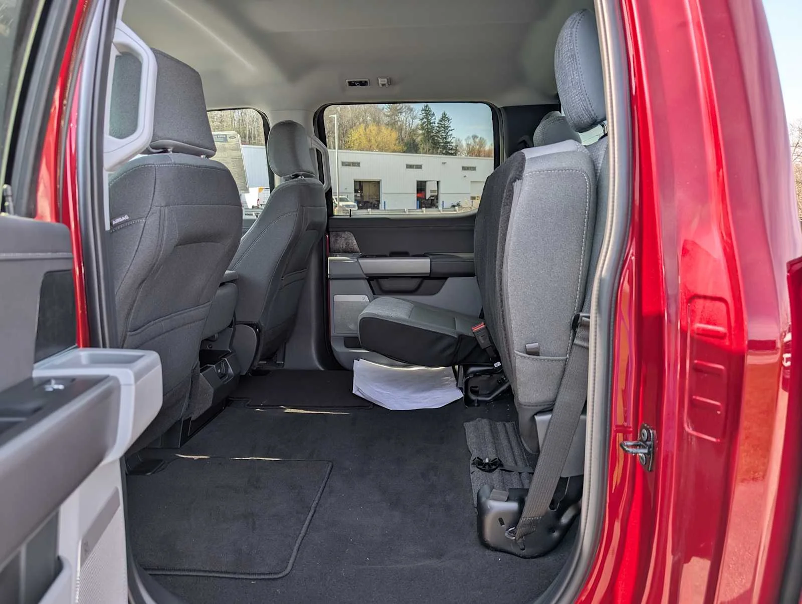 New 2026 Ruby Red Metallic Tinted Clearcoat Ford F-250® XLT image 19