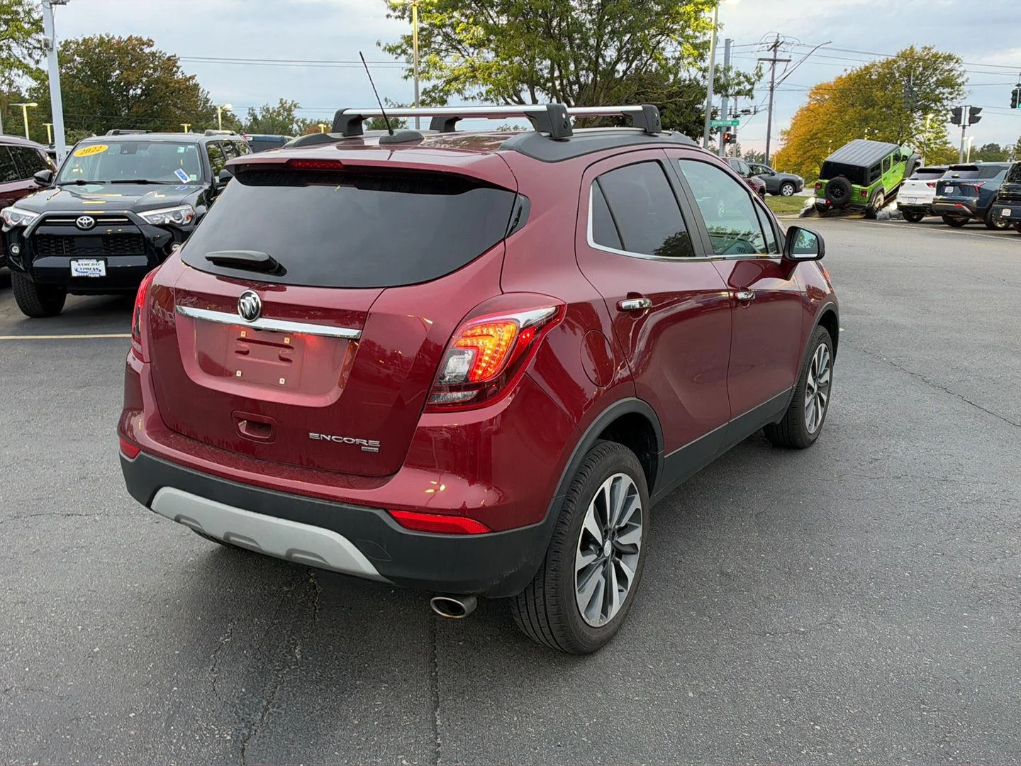 Used 2022 Cinnabar Metallic Buick Preferred image 8