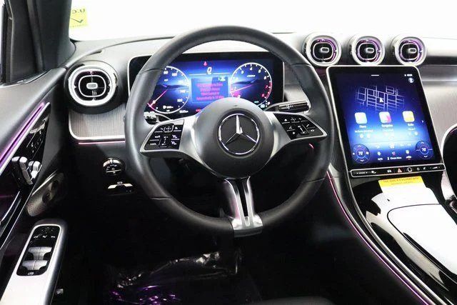2025 Mercedes-Benz GLC Base - Photo 18