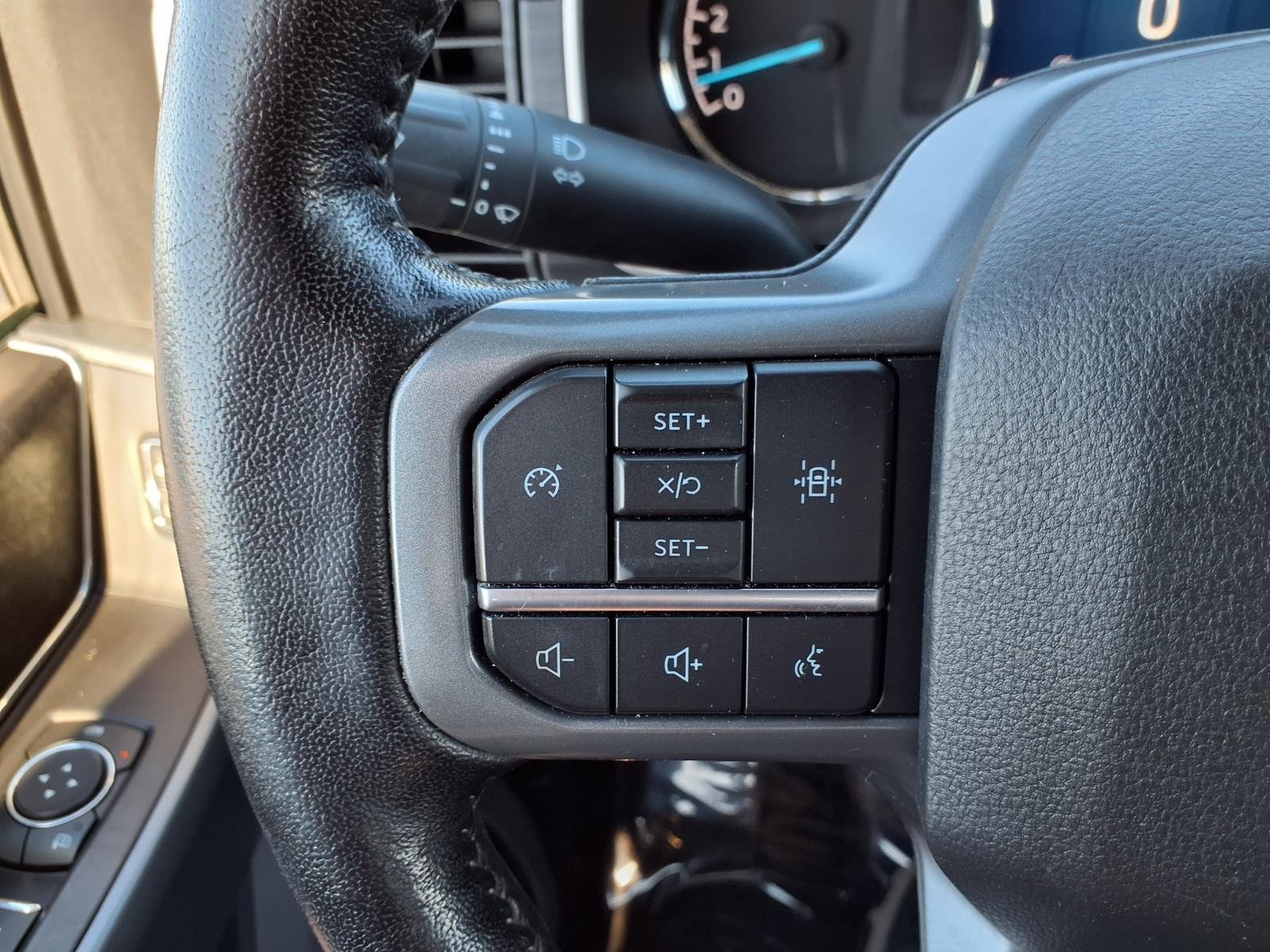 Used 2022 Blue Ford XLT image 13