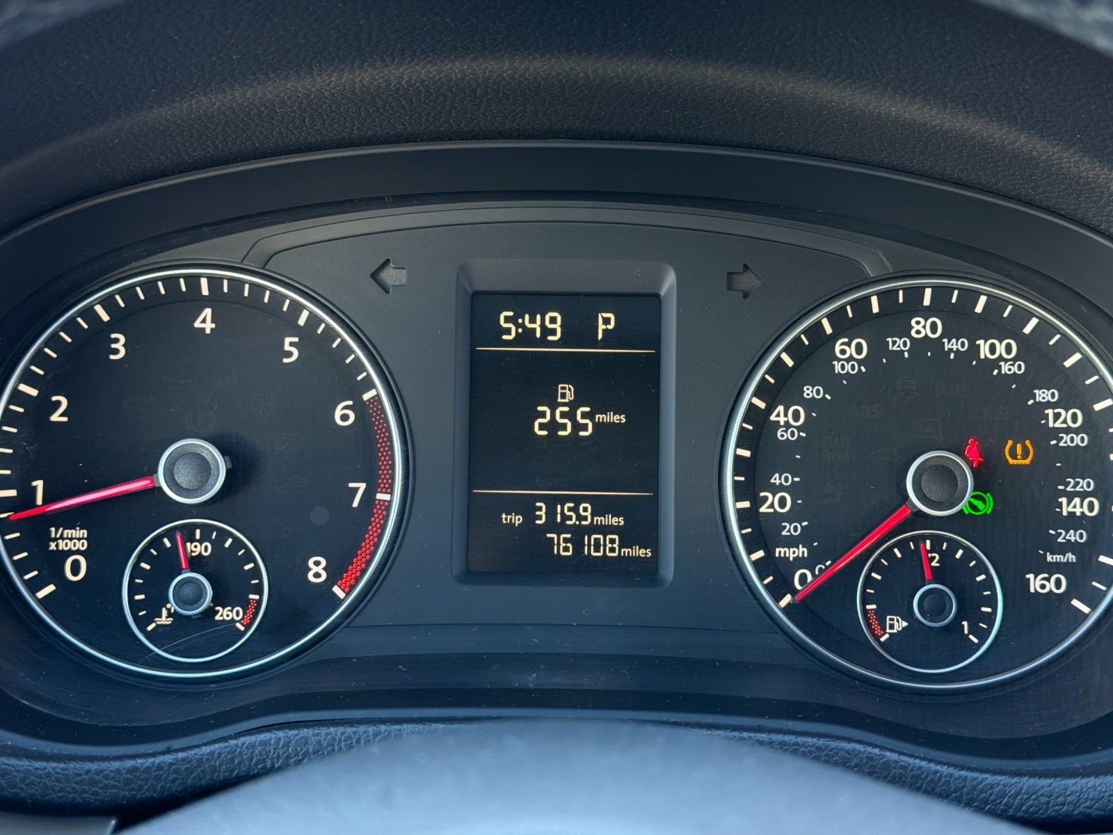 Used 2014  Volkswagen 1.8T Wolfsburg Edition image 21
