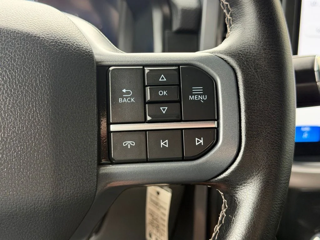 Used 2025 Gray Ford XLT image 19