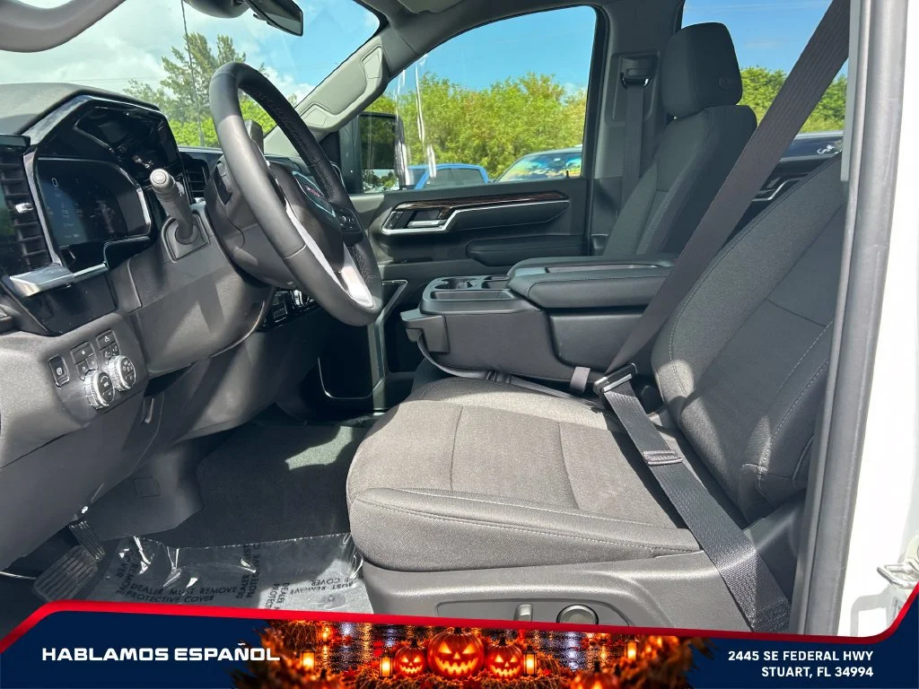 Certified Used 2026 Summit White GMC SLE image 9