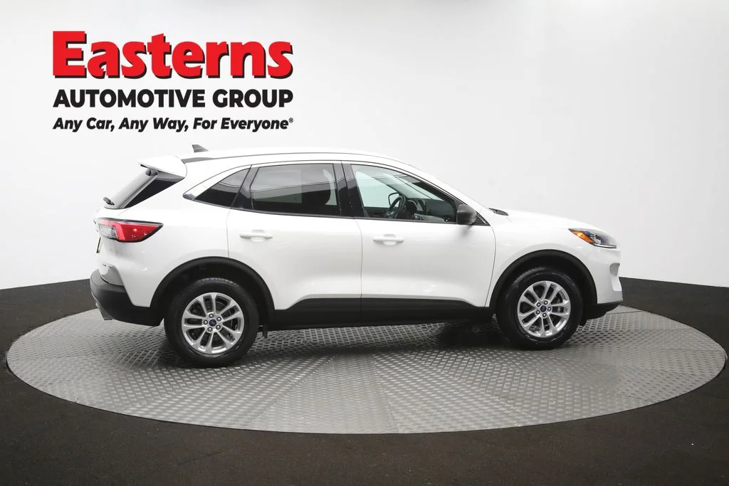 Used 2022 White Ford SE image 44