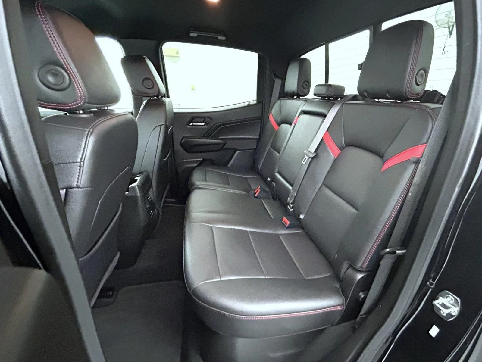 Used 2025 Black Chevrolet Z71 image 19