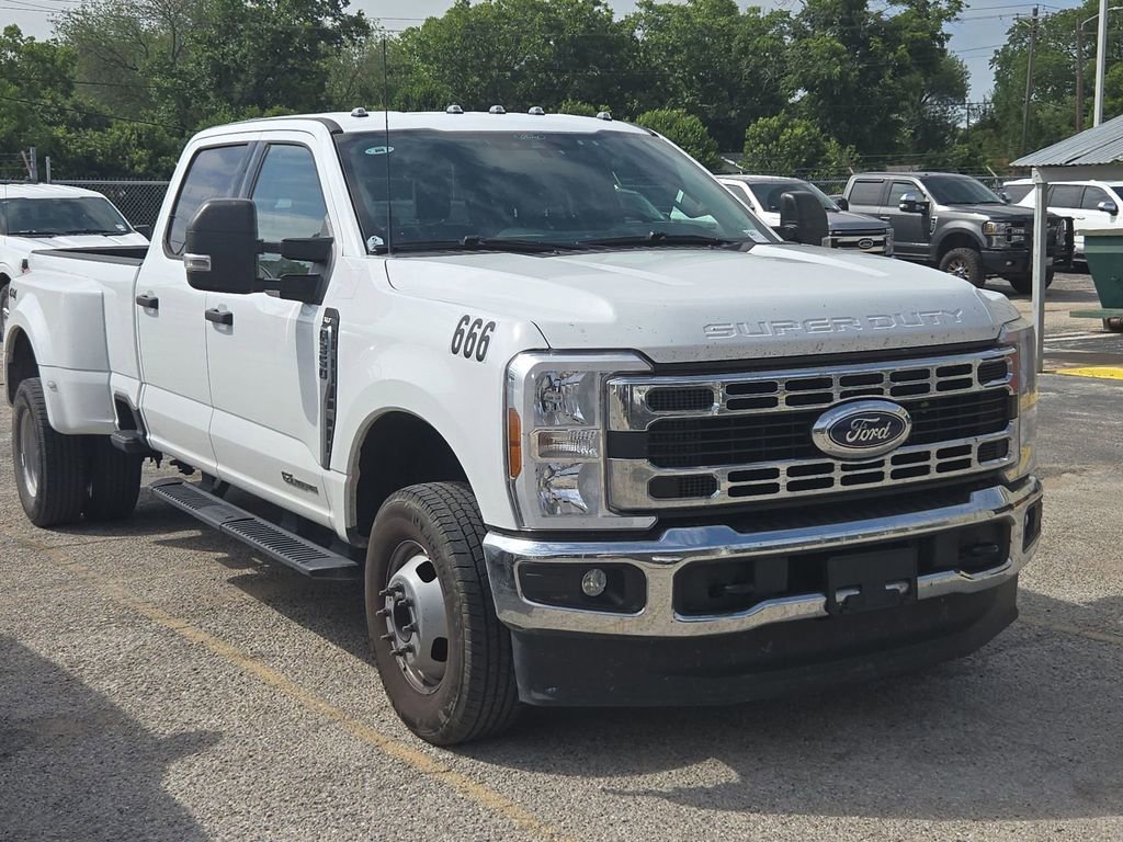 2025 Ford F-350 XLT 4x4 Crew Cab 8' Box DRW's photo