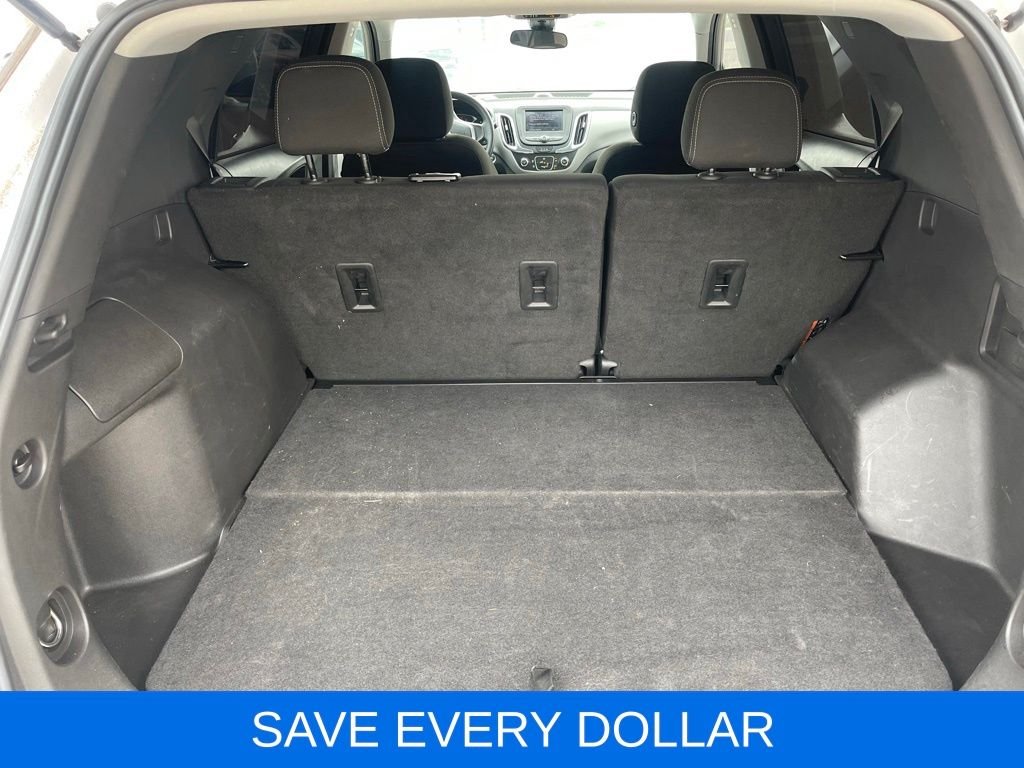 Used 2022 White Chevrolet LT image 6