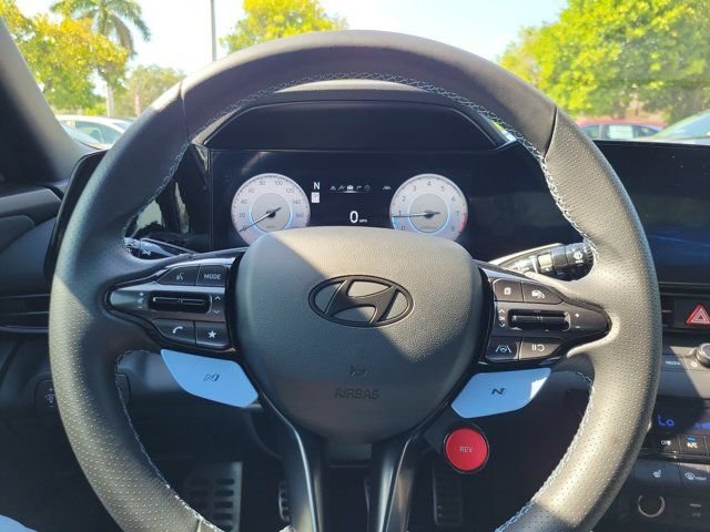 2025 Hyundai Elantra N - Photo 16