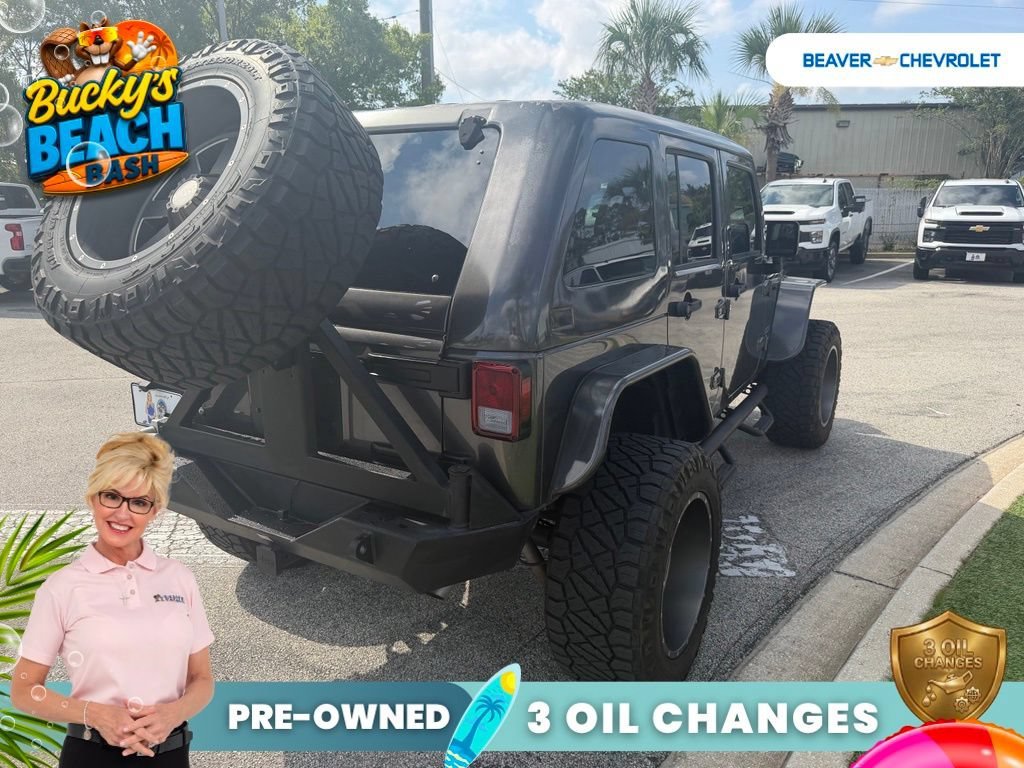 Used 2018 Gray Jeep Sport S image 4