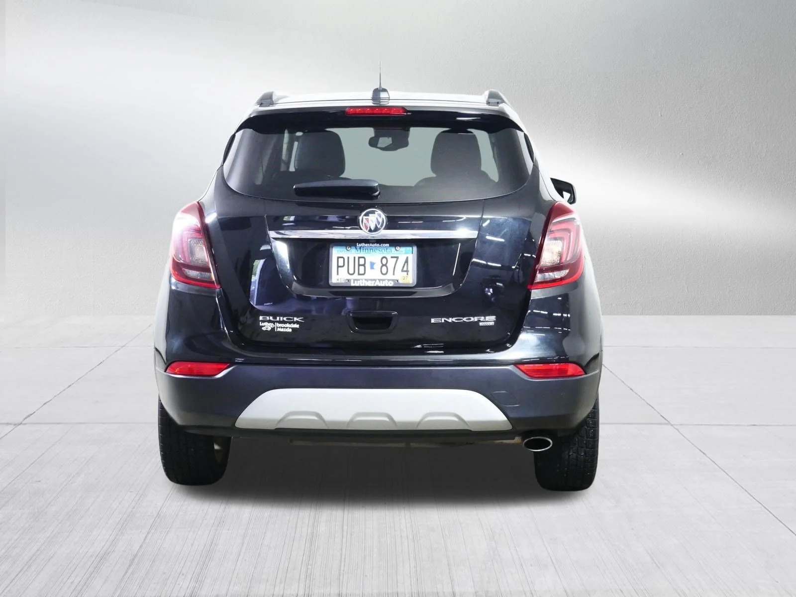 Used 2018 Ebony Twilight Metallic Buick Essence image 6