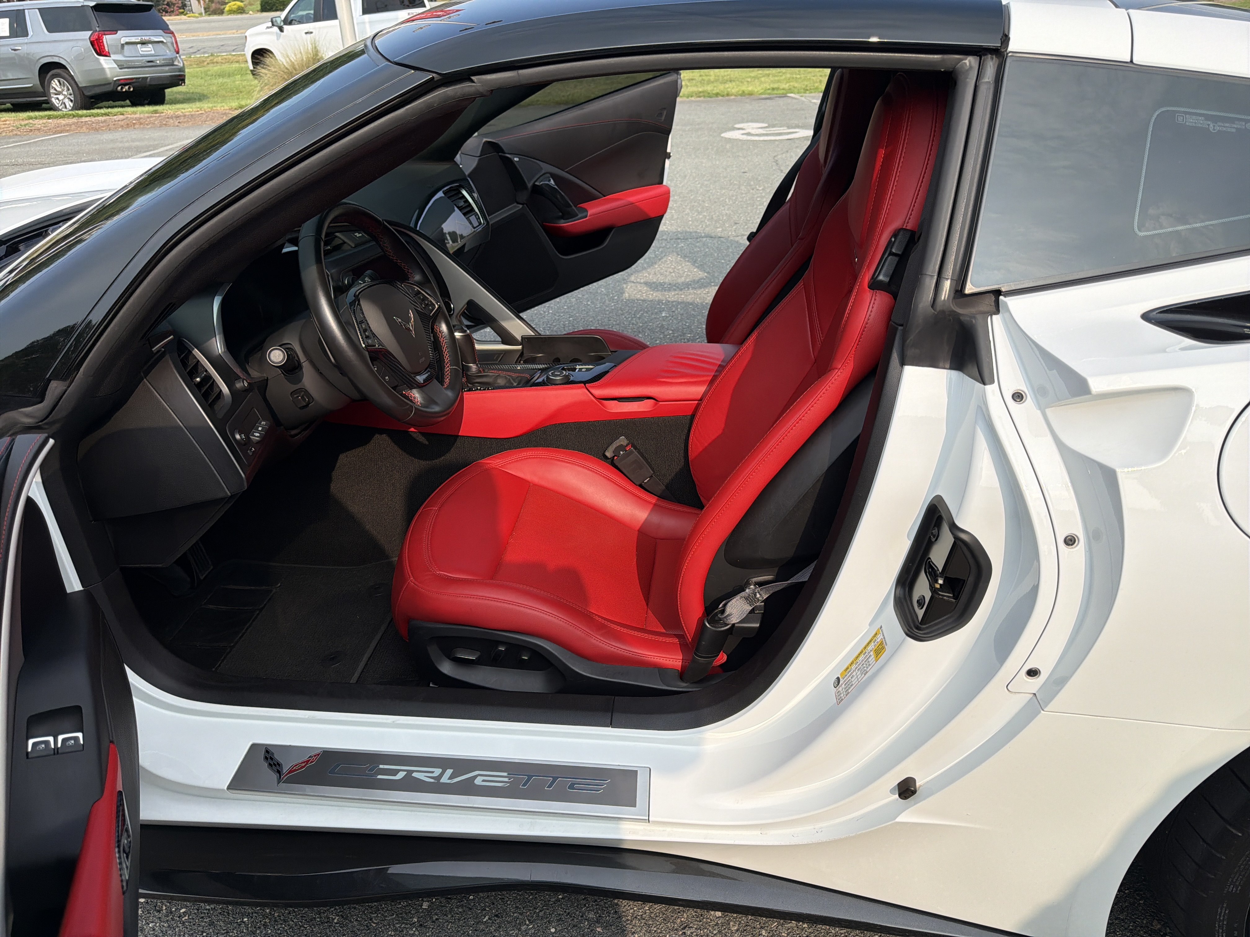 Used 2015 Arctic White Chevrolet Z51 2LT image 13