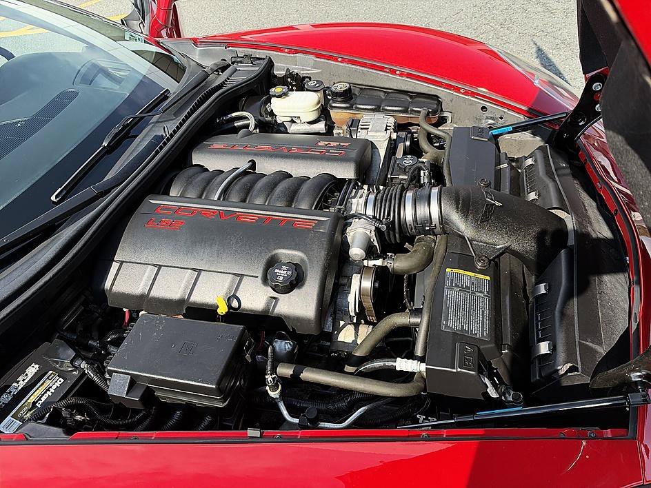 Used 2005 Victory Red Chevrolet Base image 26