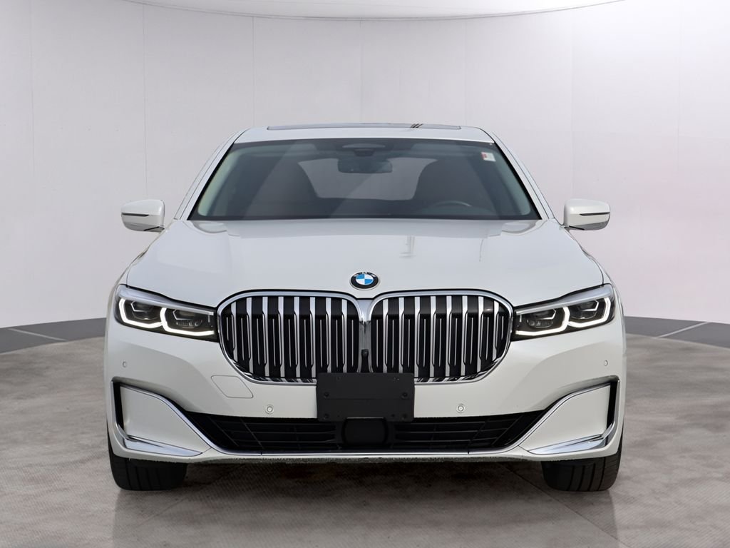 Used 2021 Mineral White Metallic BMW 740i xDrive image 2