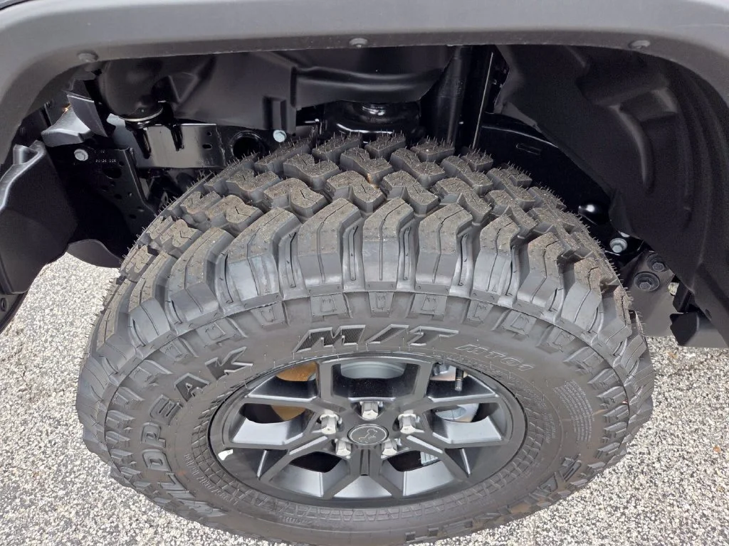 New 2026 Granite Crystal Metallic Clear-Coat Exterior Paint Jeep Willys image 9