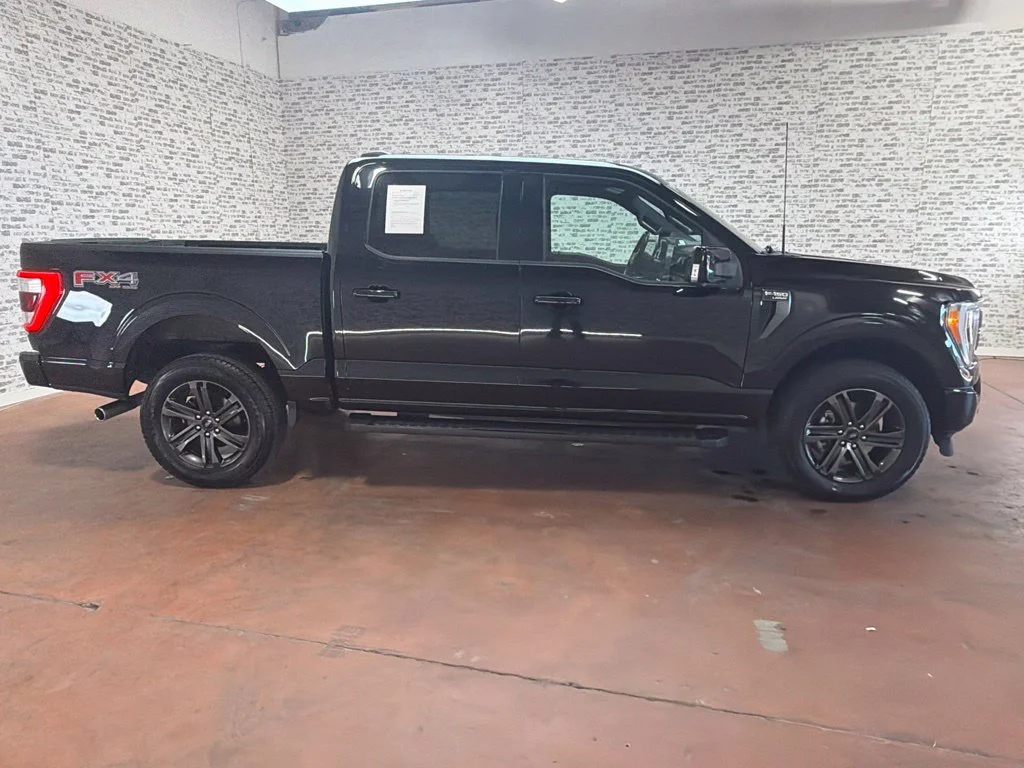 Used 2022 Agate Black Metallic Ford Lariat image 8