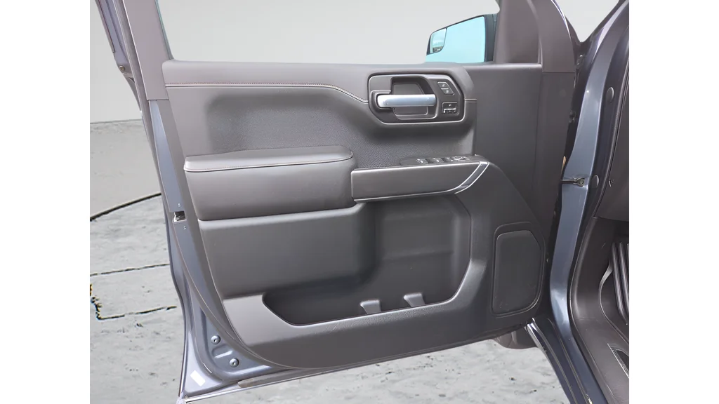 Used 2021 Gray GMC AT4 image 10